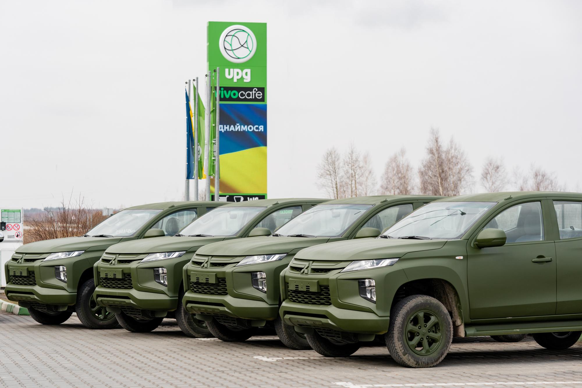 Ще 20 пікапів для ЗСУ: мережа UPG відзначає 20-річчя, зміцнюючи оборону країни